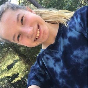 Meet your Posher, Carolina